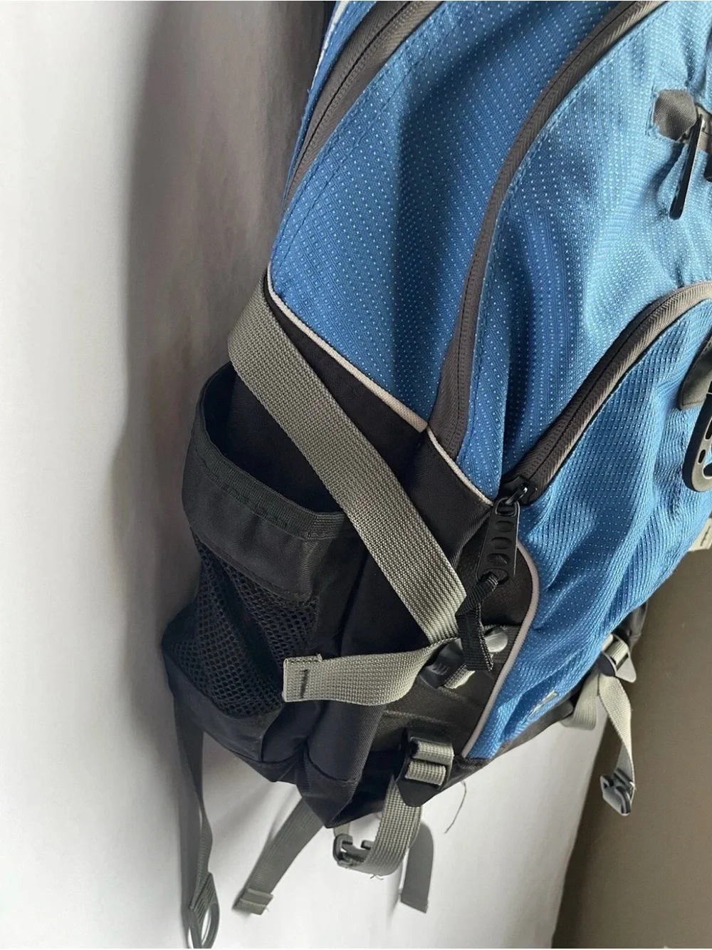 High Sierra Blue and Gray Men's Outdoor Backpack